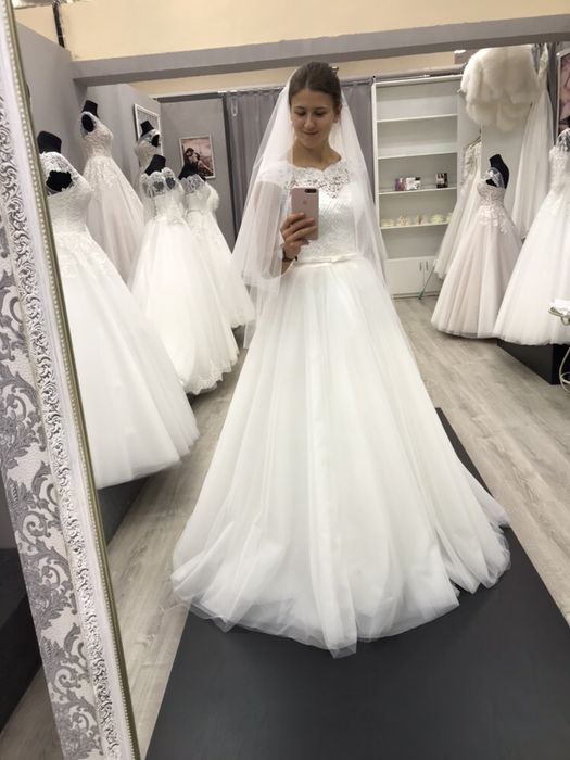Весільна сукня плаття