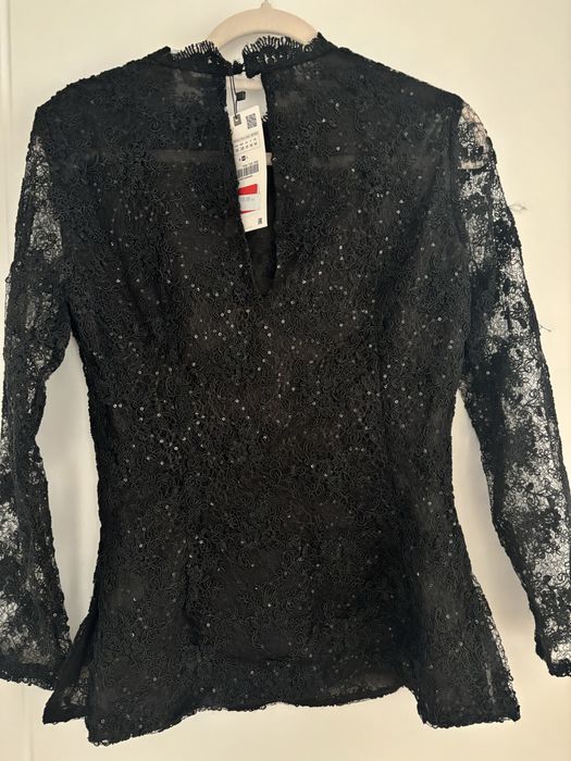 Elegancka  bluzka z koronki