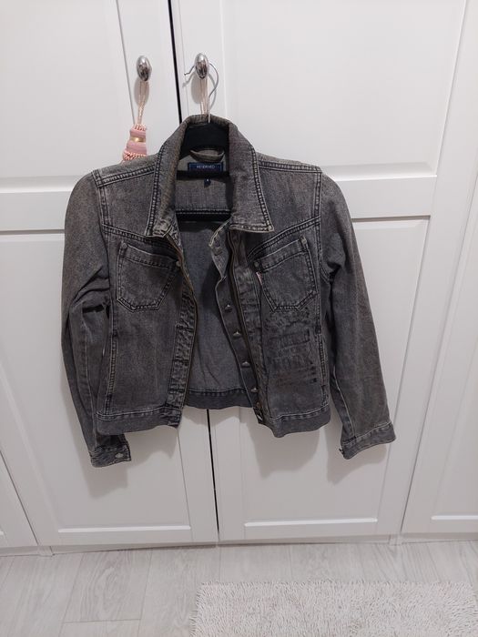 Reserved s kurtka jeansowa damska postarzana