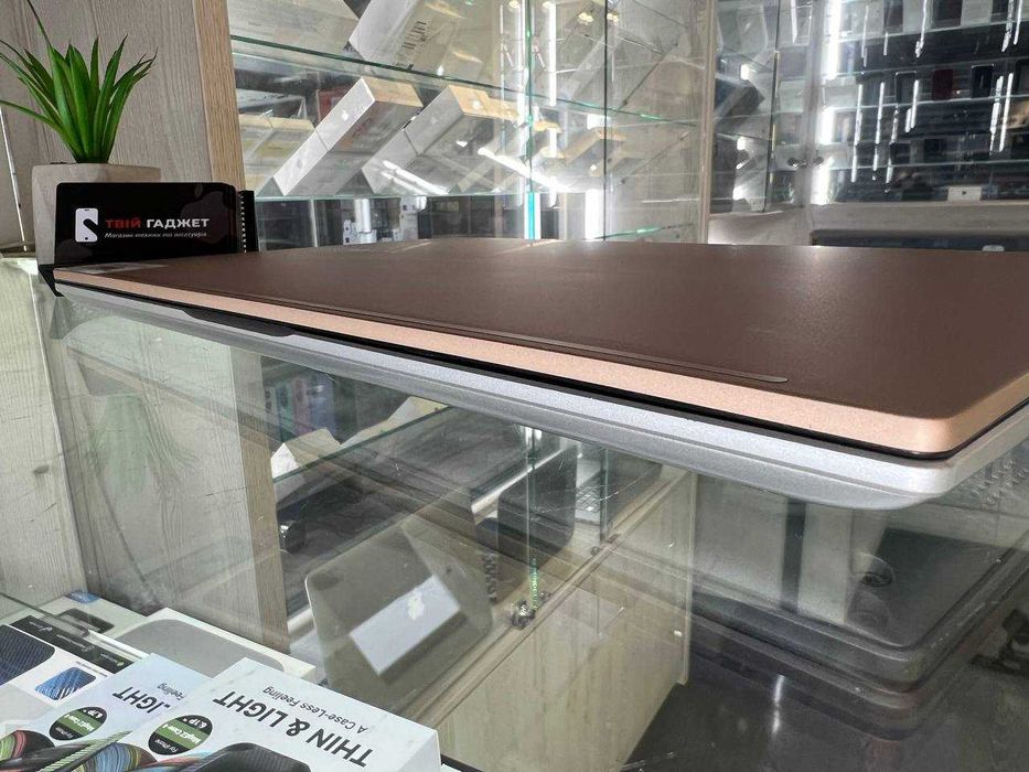 Asus VivoBook 15" i3-11th Gen 8/256GB | Гарантия | Магазин