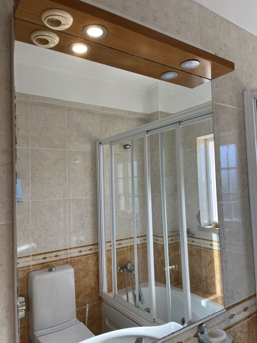 Espelho de casa de banho