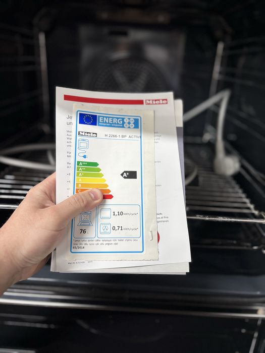 Духова шафа Miele H2266-1 BP / Pyrolyse / 76 л / EasyControl / A+