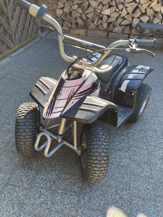 Quad elektryczny razor