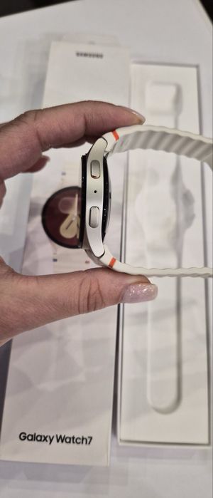 Продам годинник Samsung Galaxy Watch 7