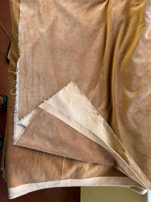 Peça de tecido veludo bege, uma oportunidade!
