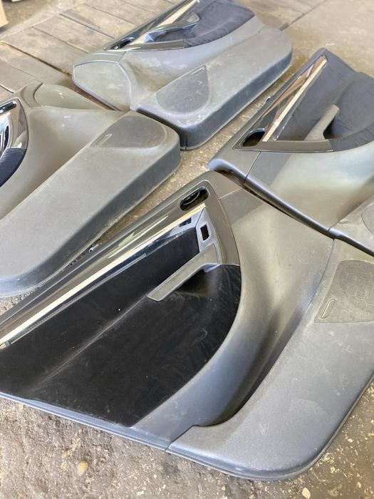 Boczki C4 Picasso Grand Tapicerka roletki Komplet