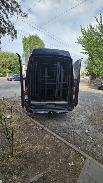 Вантажне таксі Львів .Бус .Вантажники Дешево