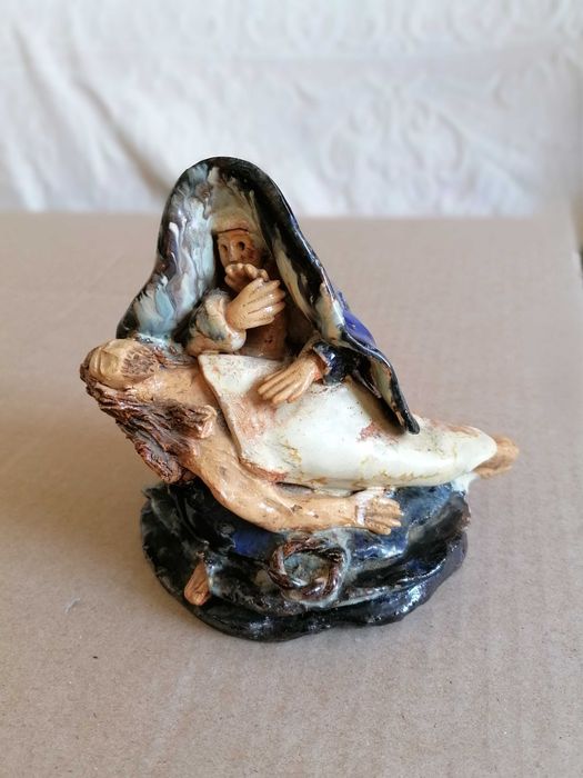 Escultura em cerâmica - Pietà