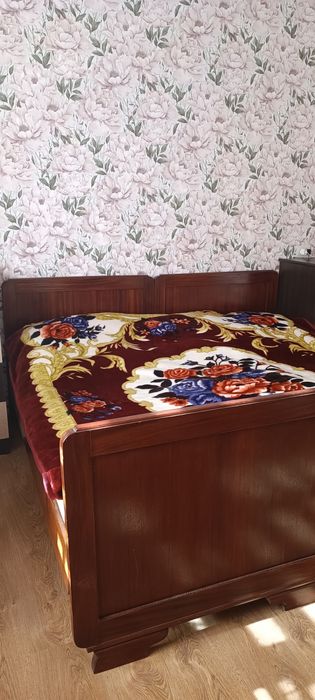 Двоспальне ліжко, Старий Самбір