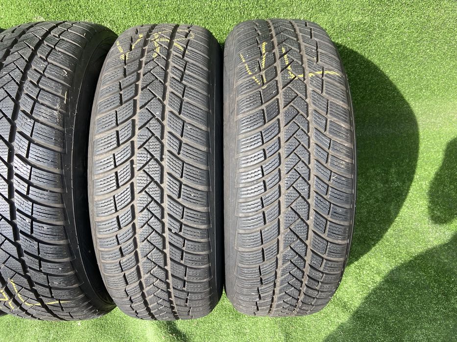 Резина Шини 215/65 R17 Vredestein Wintrac Pro