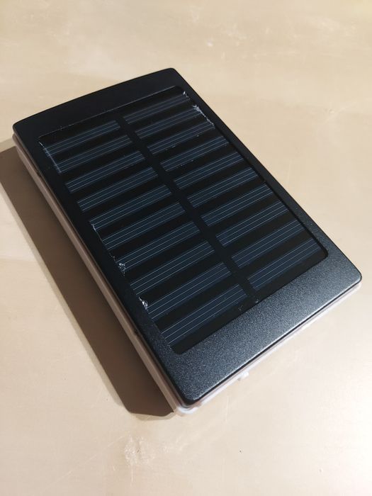 Solar Powerbank Solarny 20000mAh z mocną latarką panel led do telefonu