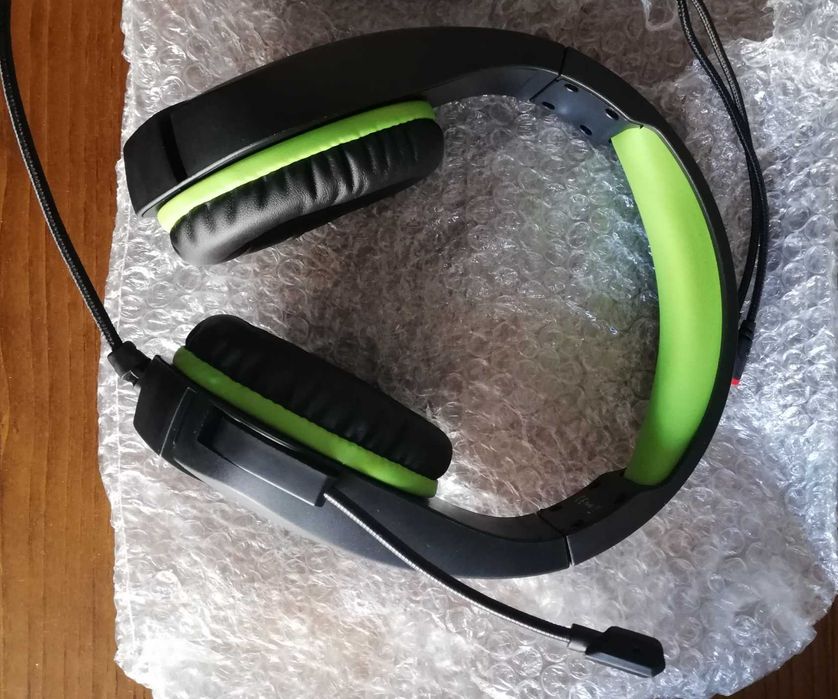Headphones/Auscultadores Giro Gaming Headset com micro e luzes Led