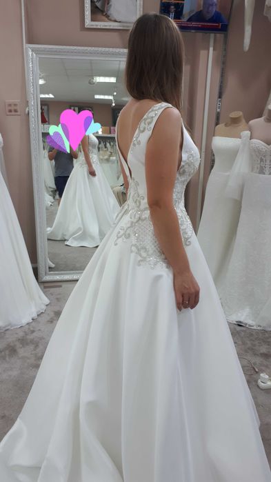 Ексклюзивна весільна сукня, розм.44