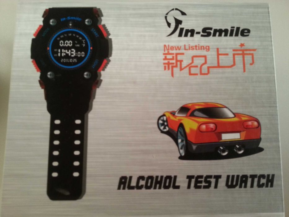 Zegarek z alkomatem, termometrem i latarką.