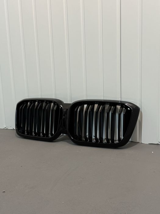 Ноздрі решітки BMW X3 X4 G01 G02 2022-2024 LCI Black чорні рестайлінг