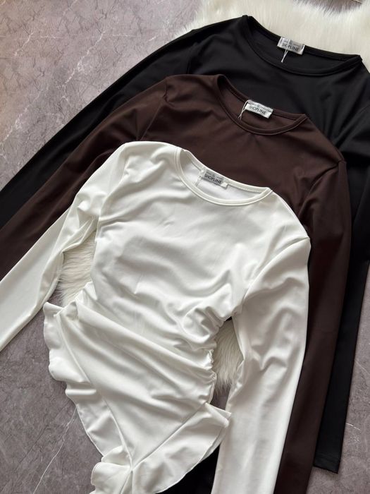 Топ з довгим рукавом із воланами