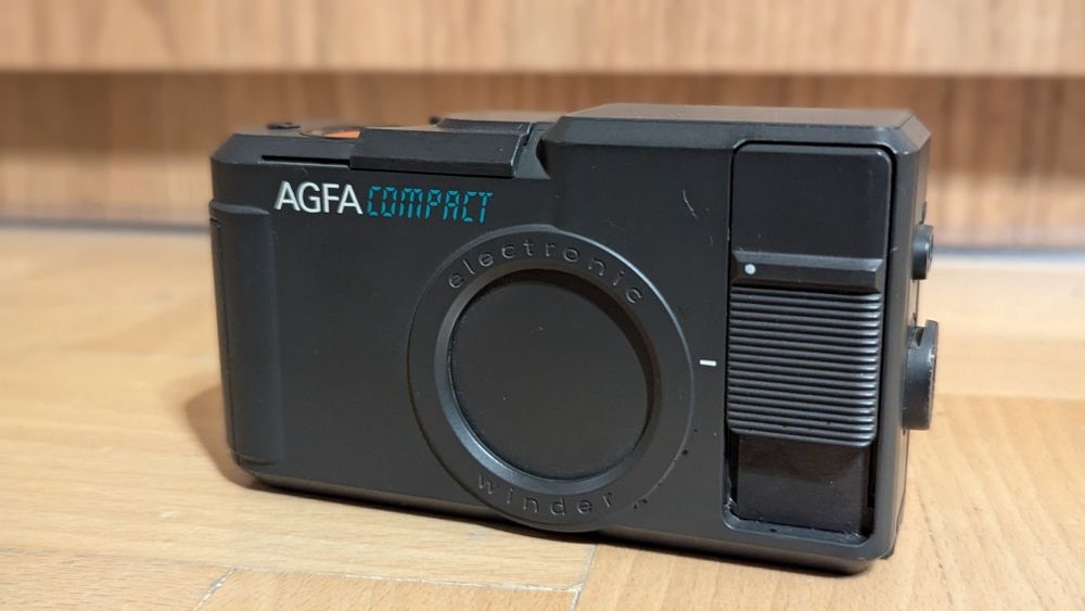 Agfa compact aparat fotograficzny analogowy