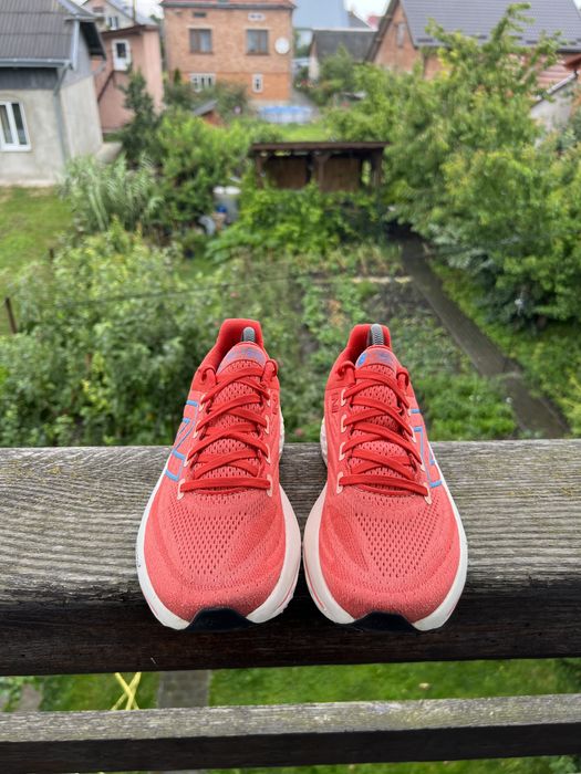 Кросівки New Balance 1080