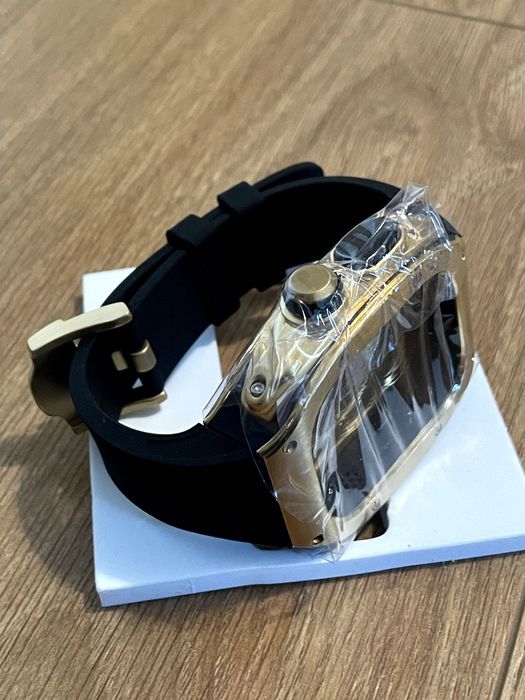 Luksusowe Etui z Paskiem do Apple Watch / Smartwatcha (Złote, Styl Richard Mille / Cyberpunk) (3151)