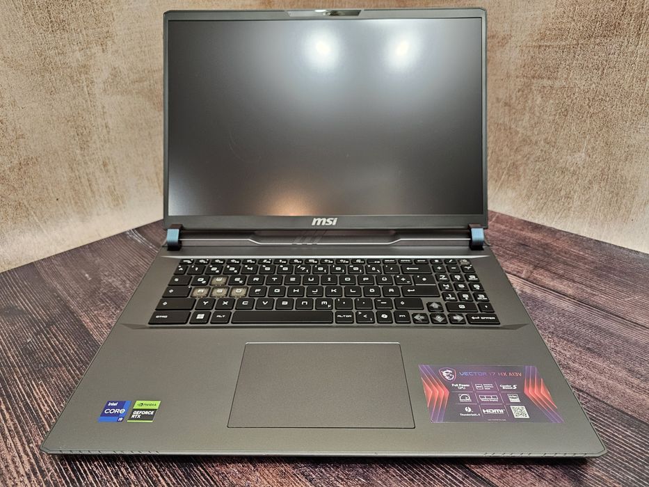 MSI Vector 17 HX A13V (Core i9-13980HX/32Gb/RTX 4080/SSD 1Tb/QHD 240Hz