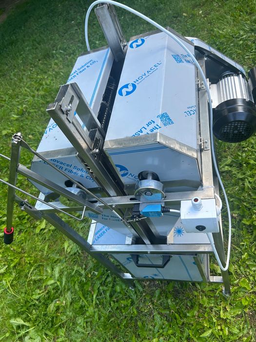 Odsklepiarka elektryczna do ramek wielkopolskich