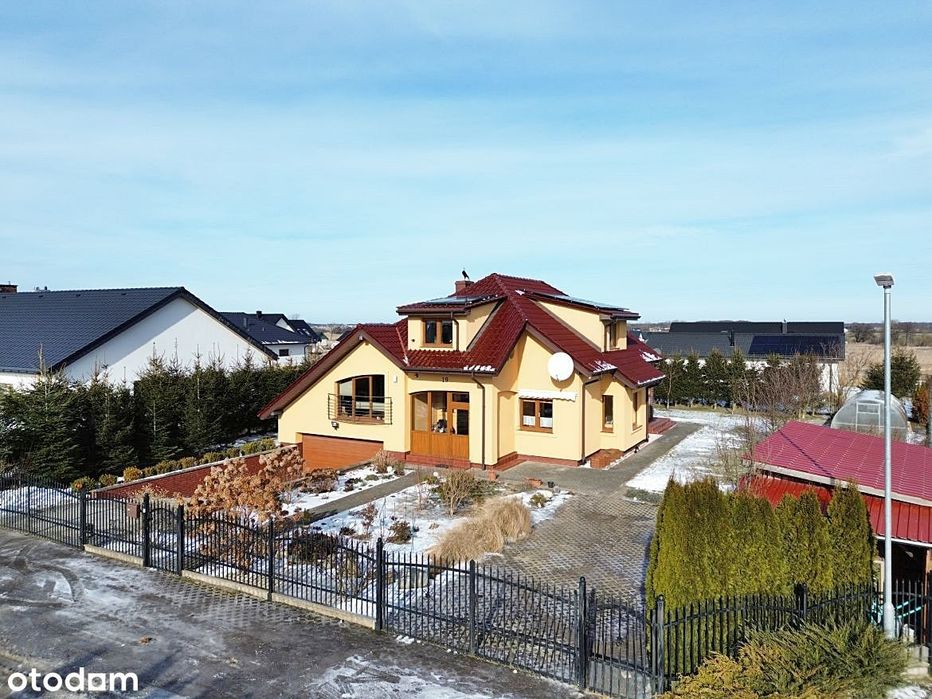 Dom na lata - wygodny i ekonomiczny | 2012r. | Mścice ul. Akacjowa