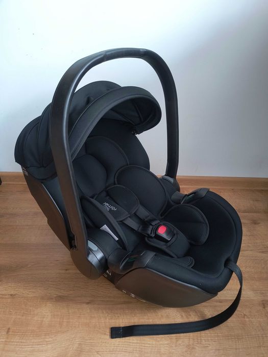 Fotelik samochodowy Britax Romer Baby-Safe 5Z2 + baza