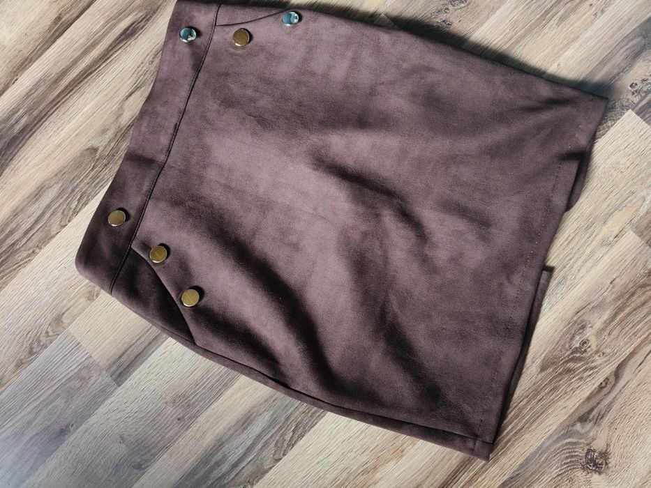 Spódniczka czekoladowa z welurowa