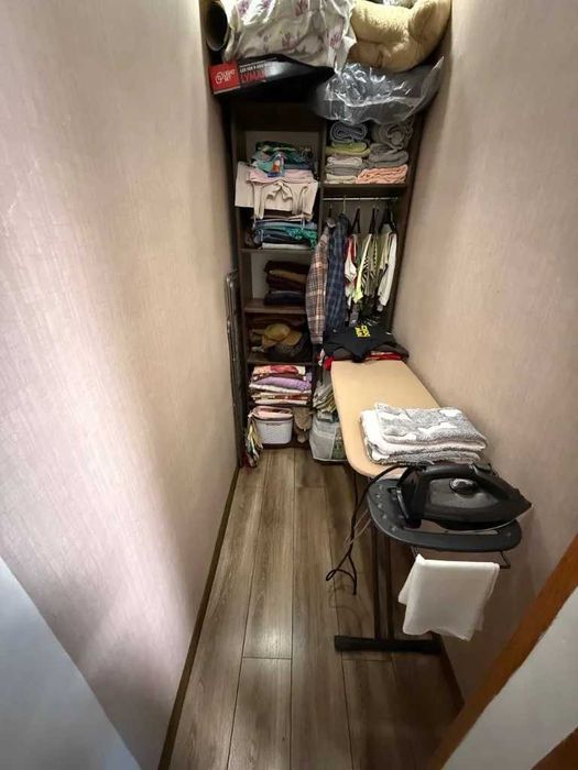 Продаж 2к квартири 12 квартал, вул. Василя Сліпака (Єрмолової) терра