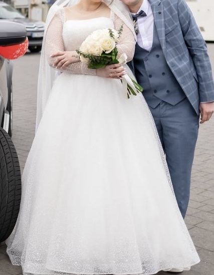 Весільна сукня, ніжна та елегантна