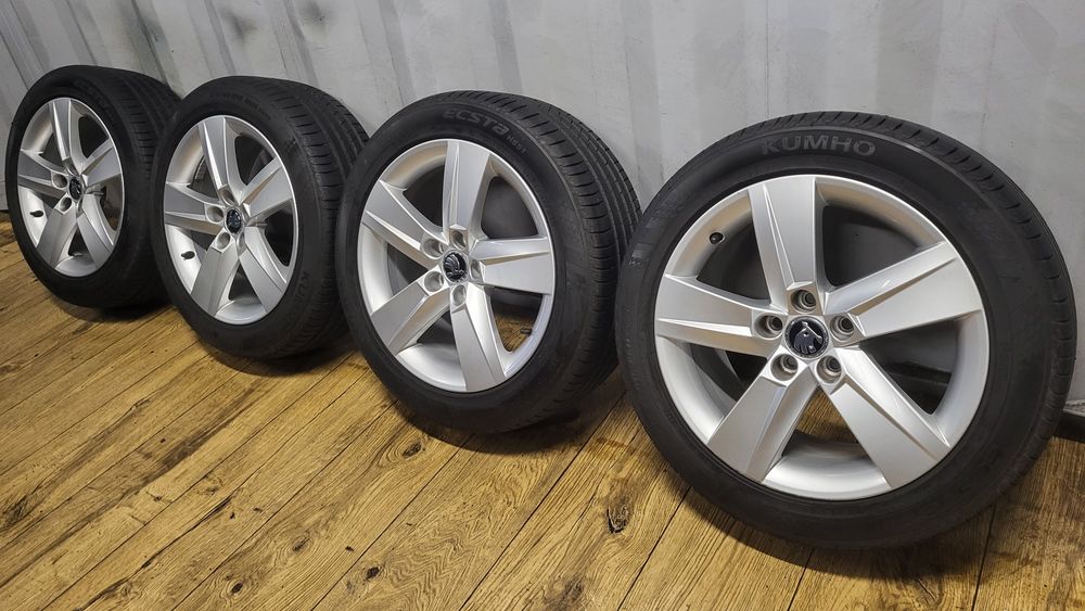 Alufelgi Skoda 16" 5x100 z oponami 215/45 R16 Fabia Rapid Seat Ibiza