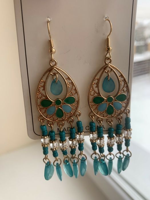 Сережки з кольорового скла.