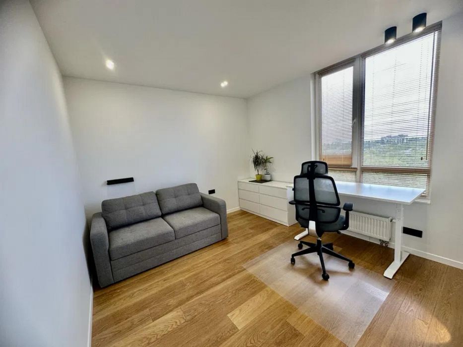 Простора 3-к квартира 96м2 ЖК Файна Таун Нивки Варшавский