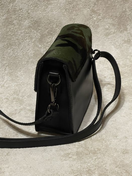 Кожаная стильная сумка Италия