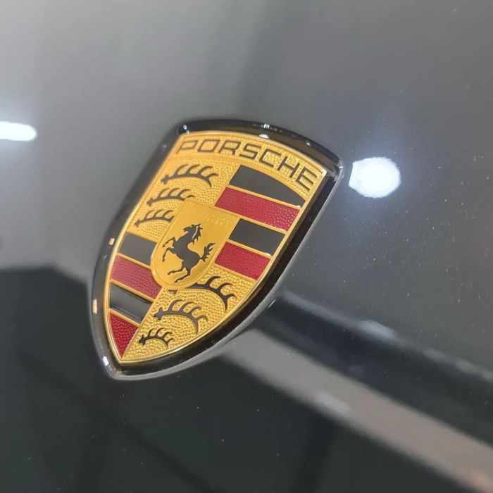 Porsche Cayenne  e-hybrid platinum edition