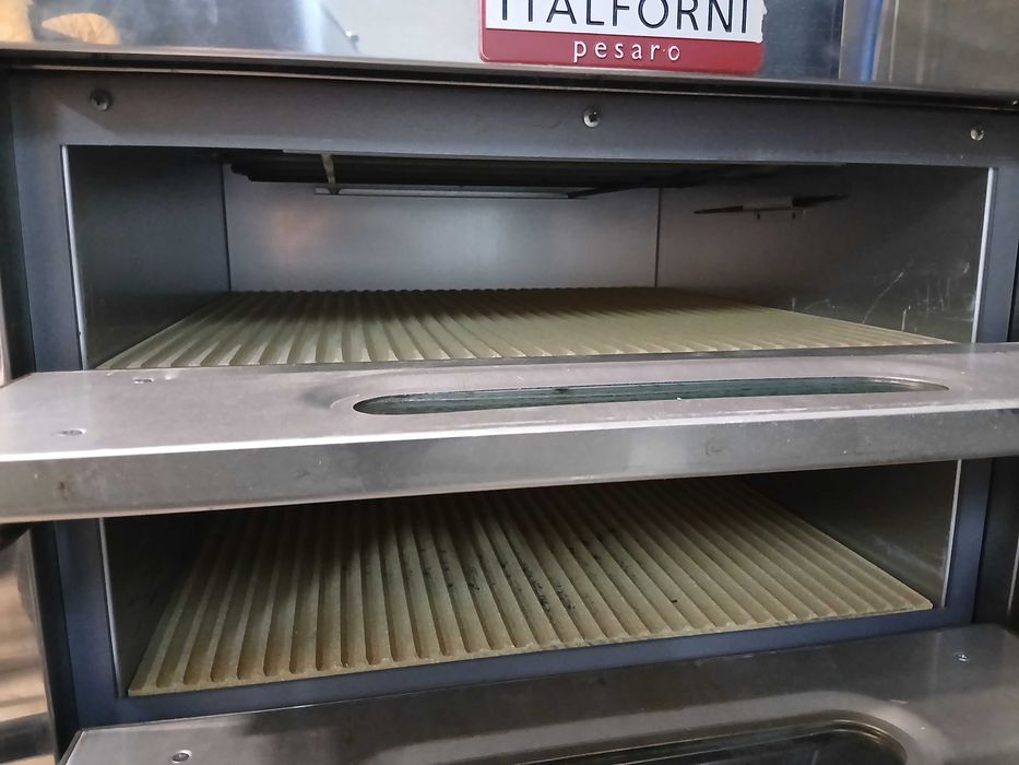 Forno de pizzas industrial