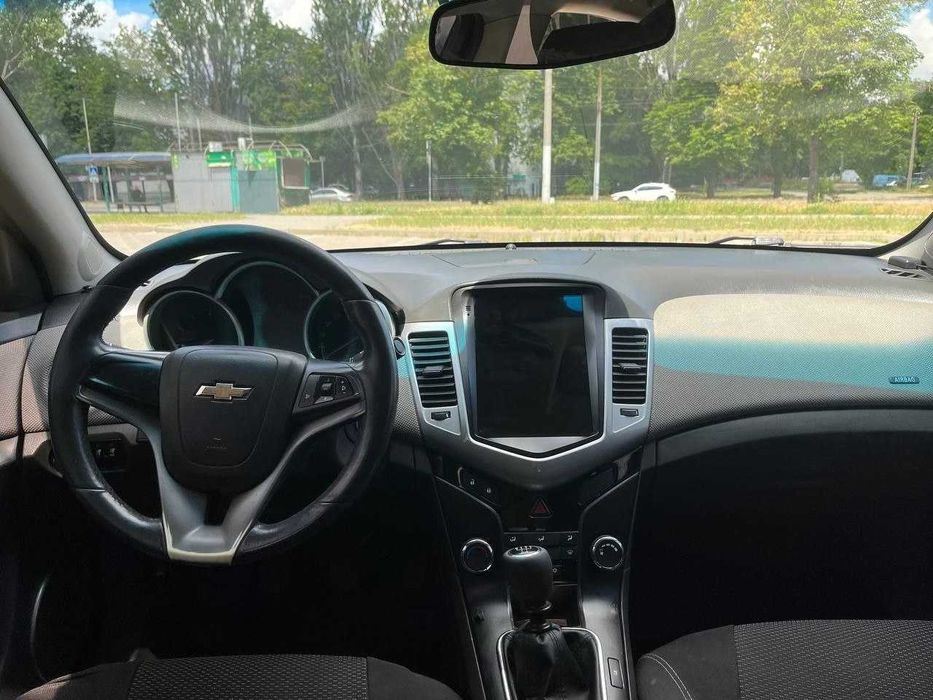 Продам Chevrolet cruze 2010