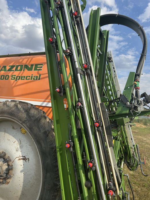 Оприскувач Amazone 3000