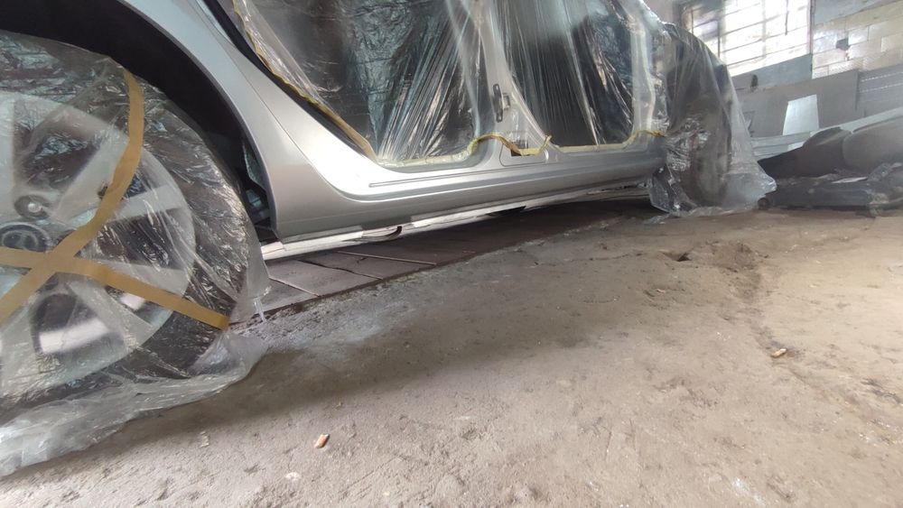 Сварка глушителя .замена порогов.покраска.сварка кузова