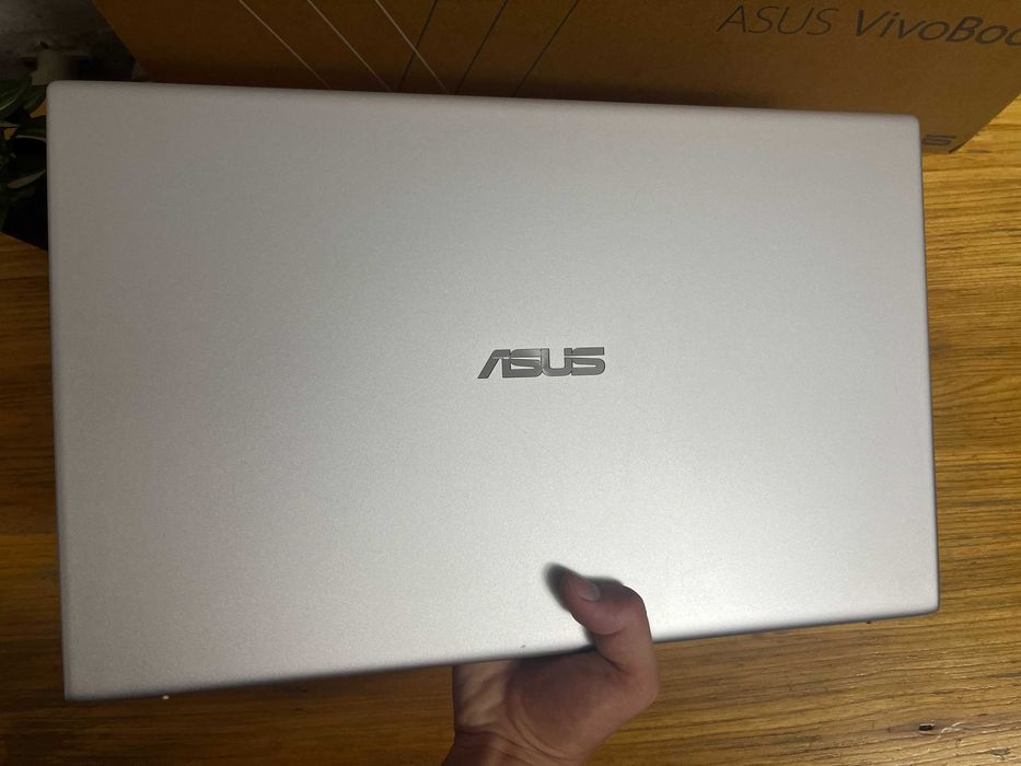 Ноутбук Asus Vivobook 17 512SSD + 1TB