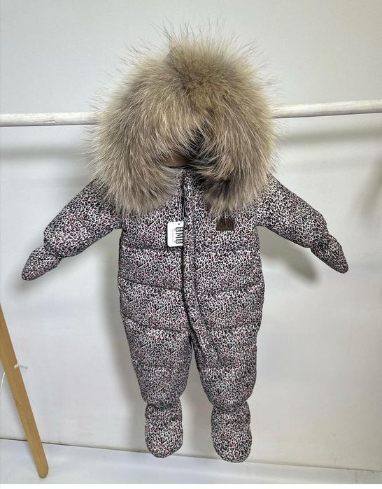 Продам зимовий комбінезон . Стан ідеальний, ходили один сезон.