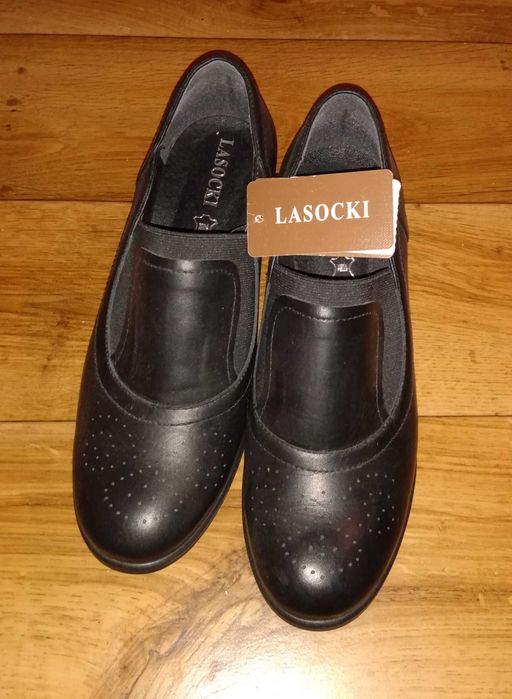 Nowe buty LASOCKI rozmiar 38