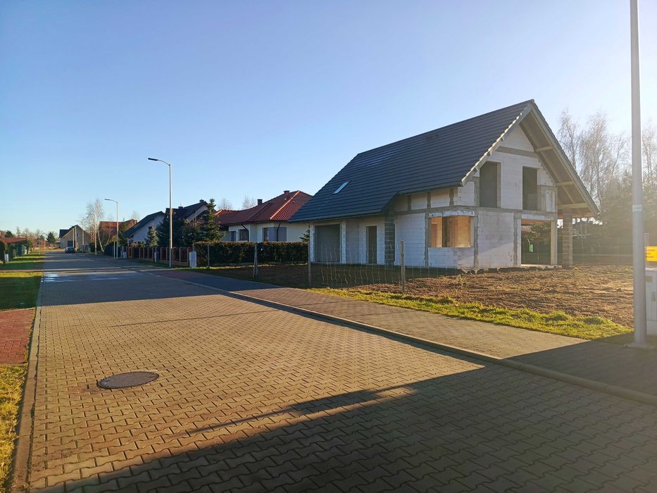 Nowoczesny Dom z garażem w spokojnej okolicy_ Polkowice _Sucha Górna_