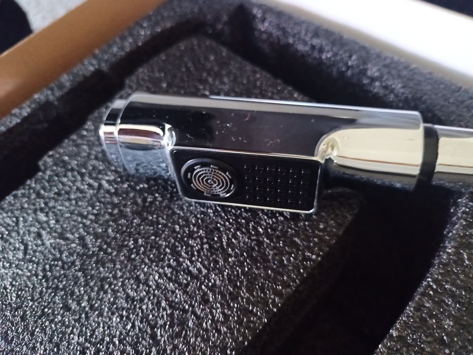 Torneira cozinha com cascata - 120€