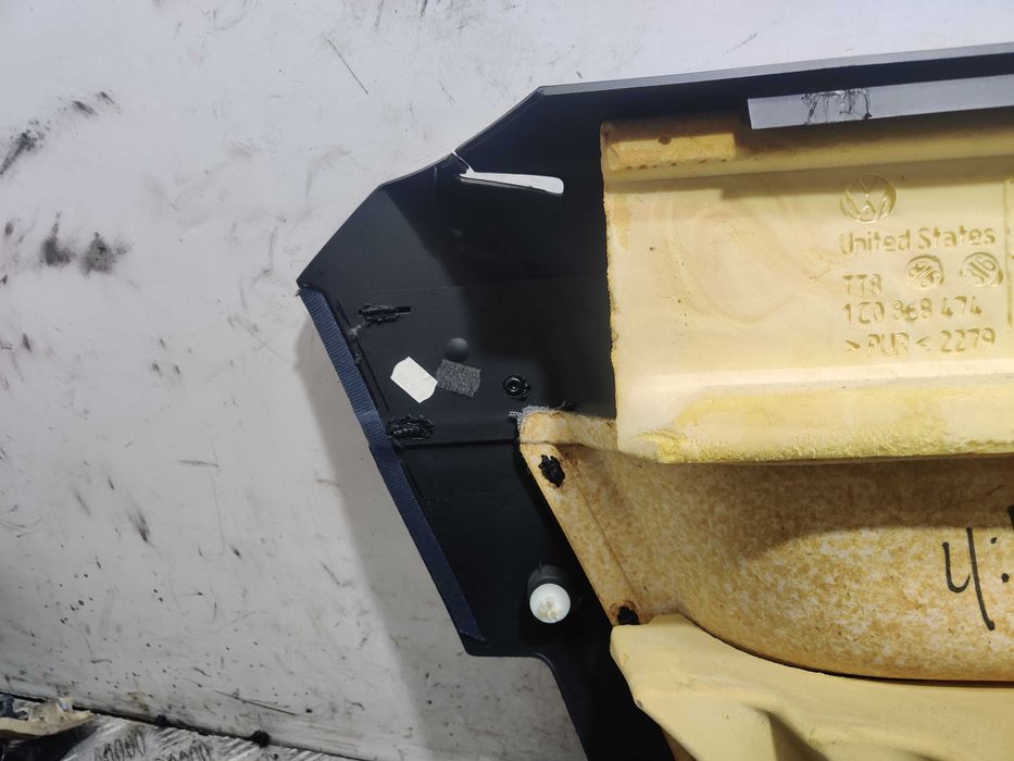 Volkswagen New Beetle Boczek Tapicerka Prawy Tył Prawy Tylny