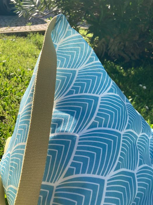 Almofada/Puff para a praia, piscina ou jardim. Nova