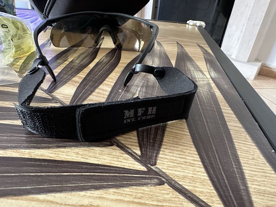 Oculos táticos MFH