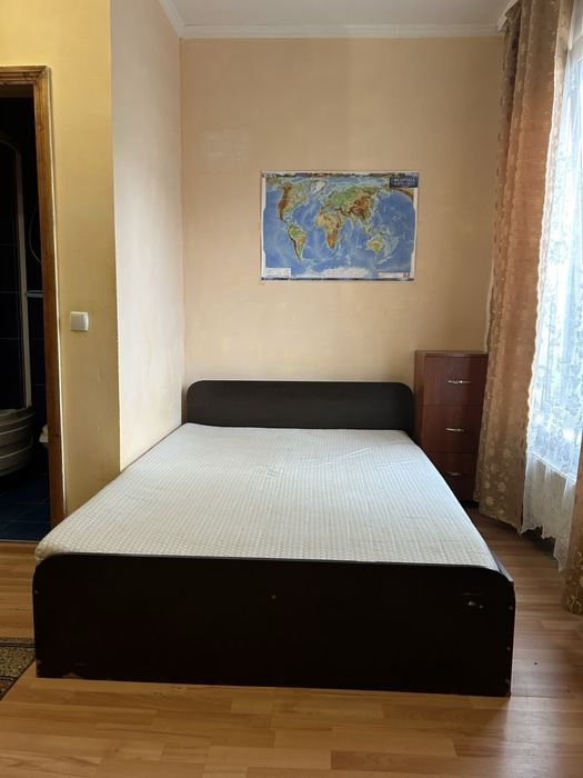 Здам 1 нокімнатну квартиру - студію , ком. послуги входять !!!