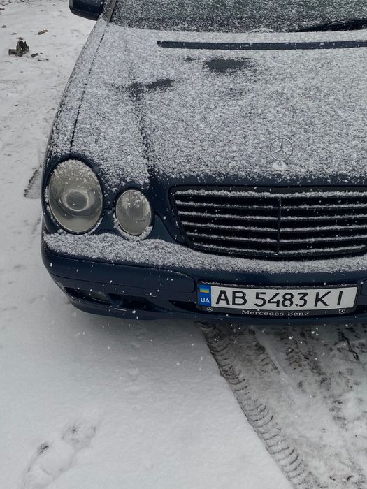 Продам мерседес 210 2000 год