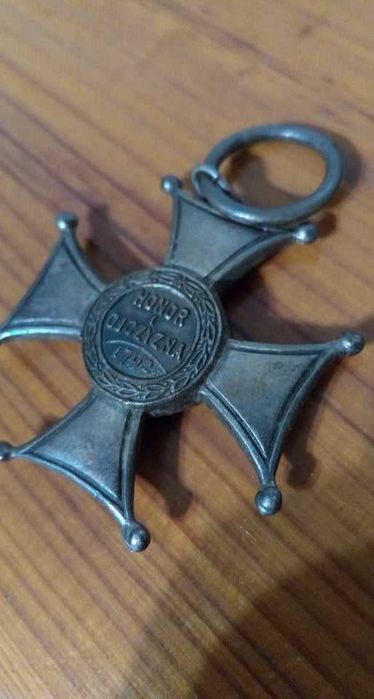 Krzyż srebrny orderu Virtuti Militari